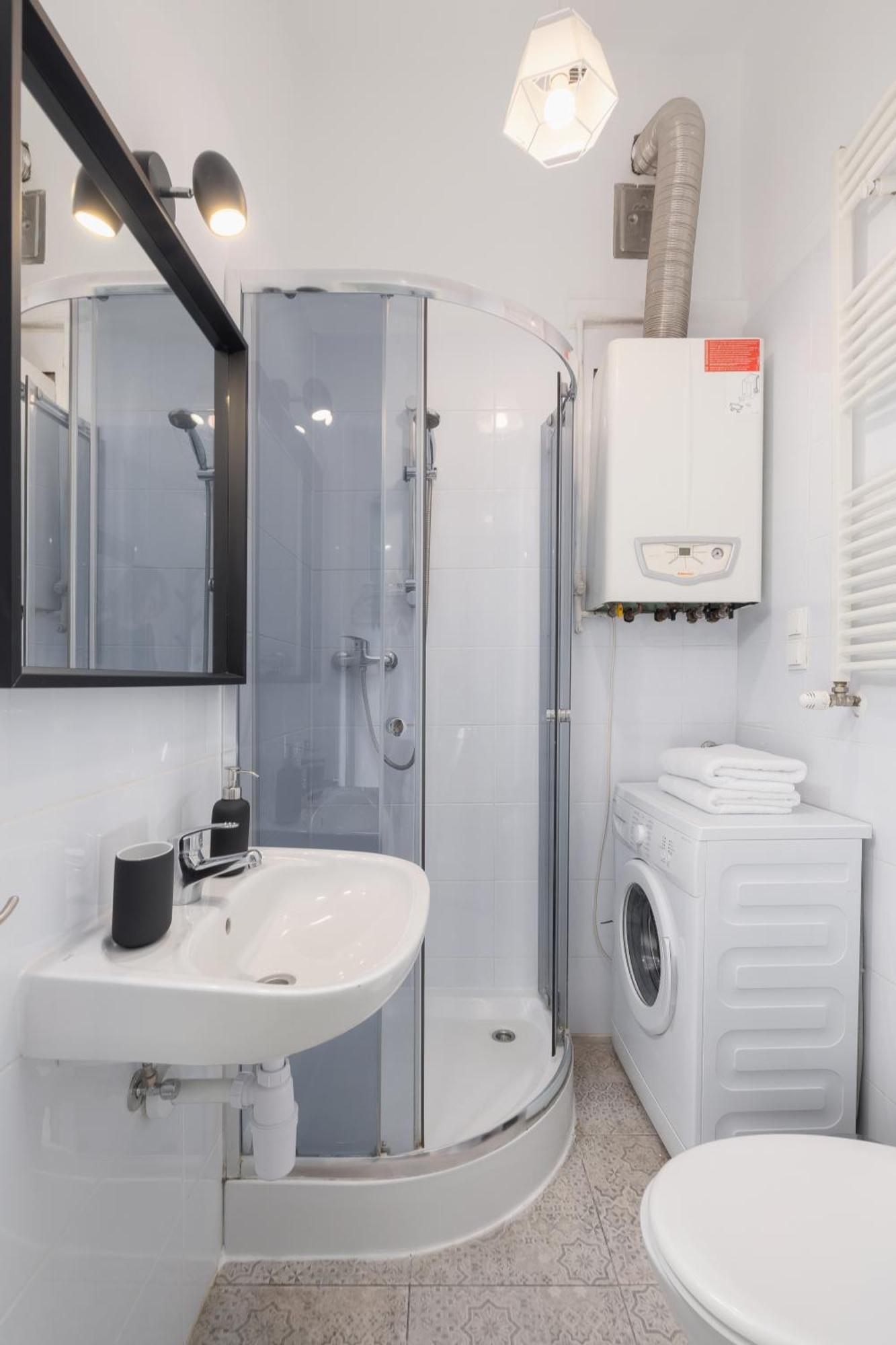 1-Bedroom Apartment - Dluga 65 Street Cracovia Esterno foto