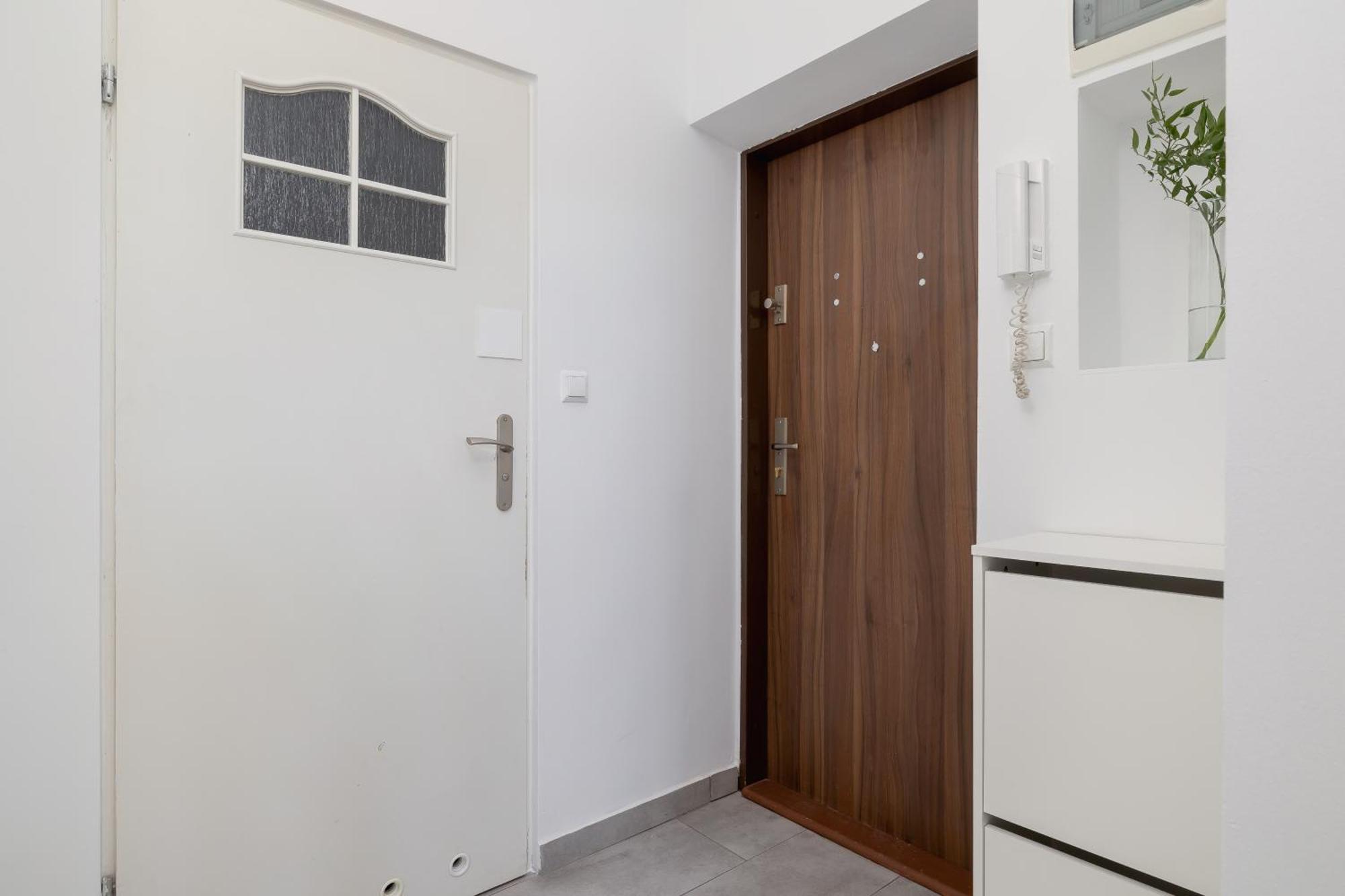 1-Bedroom Apartment - Dluga 65 Street Cracovia Esterno foto